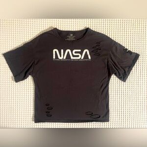 Distressed Nasa shirt gray Size Medium Women’s